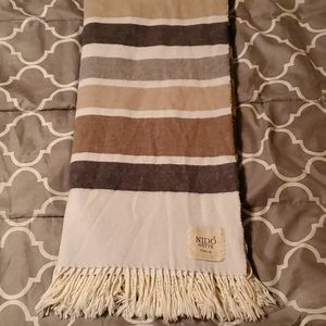 Nido Notte Italian Throw Blanket Neutral Stripes